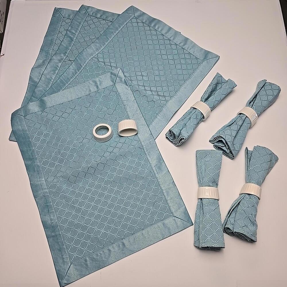 Vintage Set 4 Napkin, 4 Placemats  Cameo Blue + 6 Napkins rings White Ceramic
